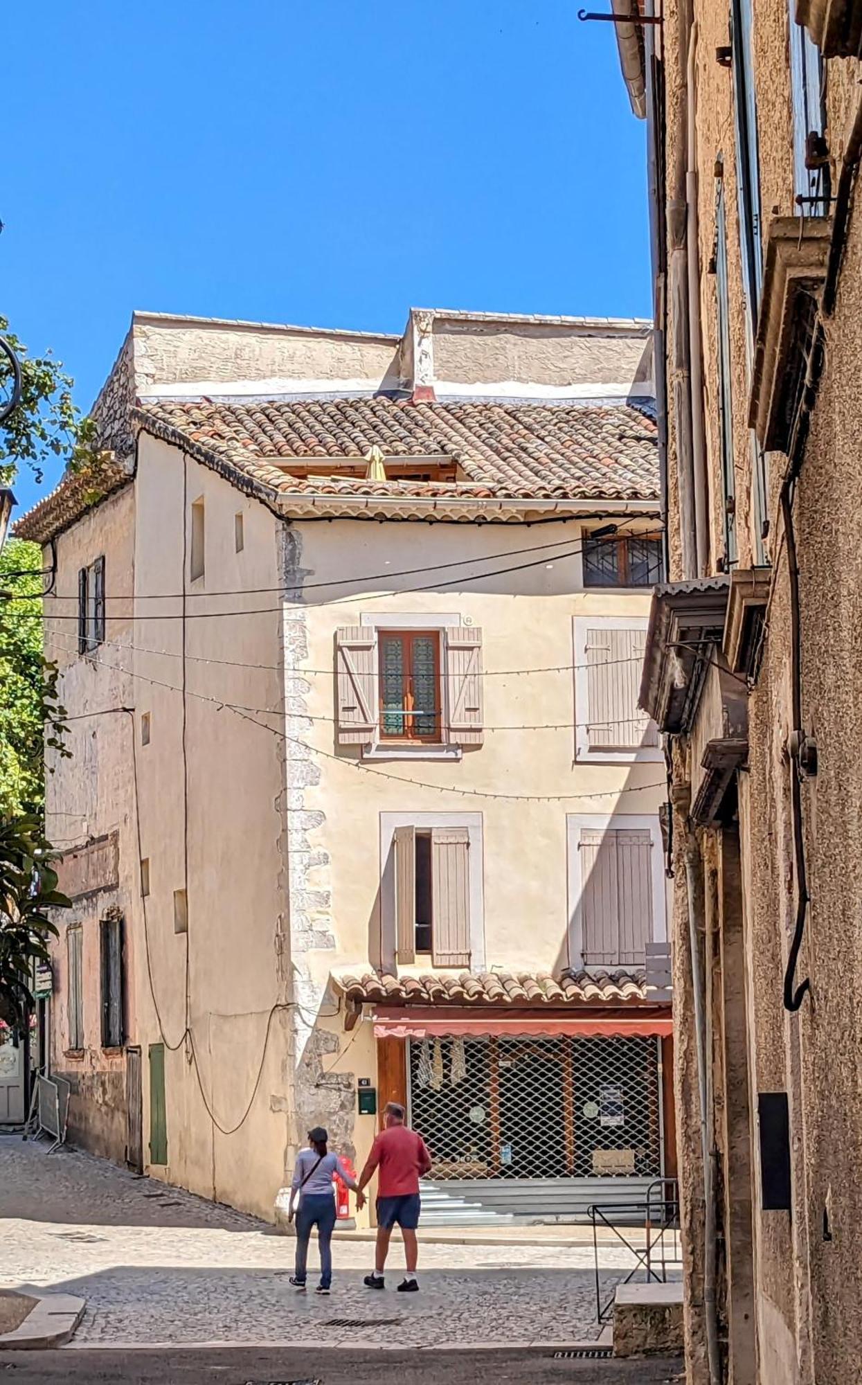 La Terrasse D'Olea, Au Coeur Du Village Buis-les-Baronnies Kültér fotó